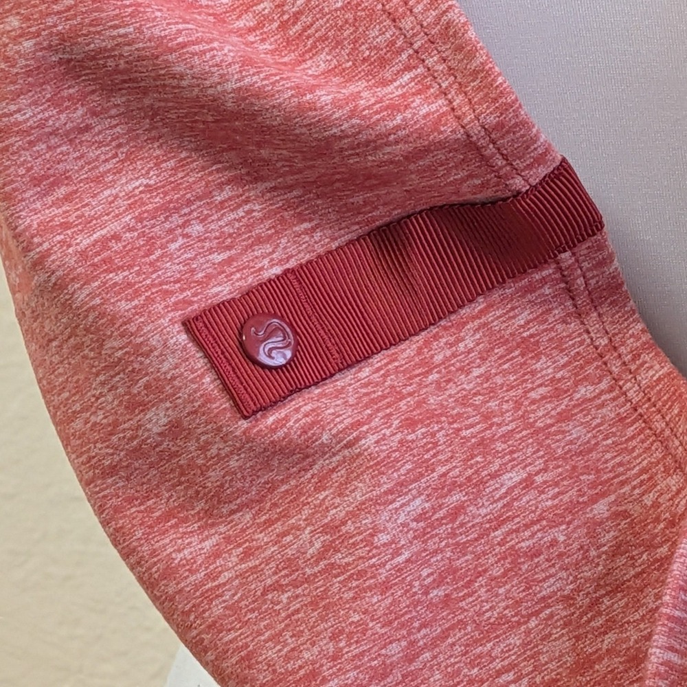 Lululemon Vinyasa Snap Button Convertible Customizable Infinity Scarf Wrap Red - Picture 4 of 6